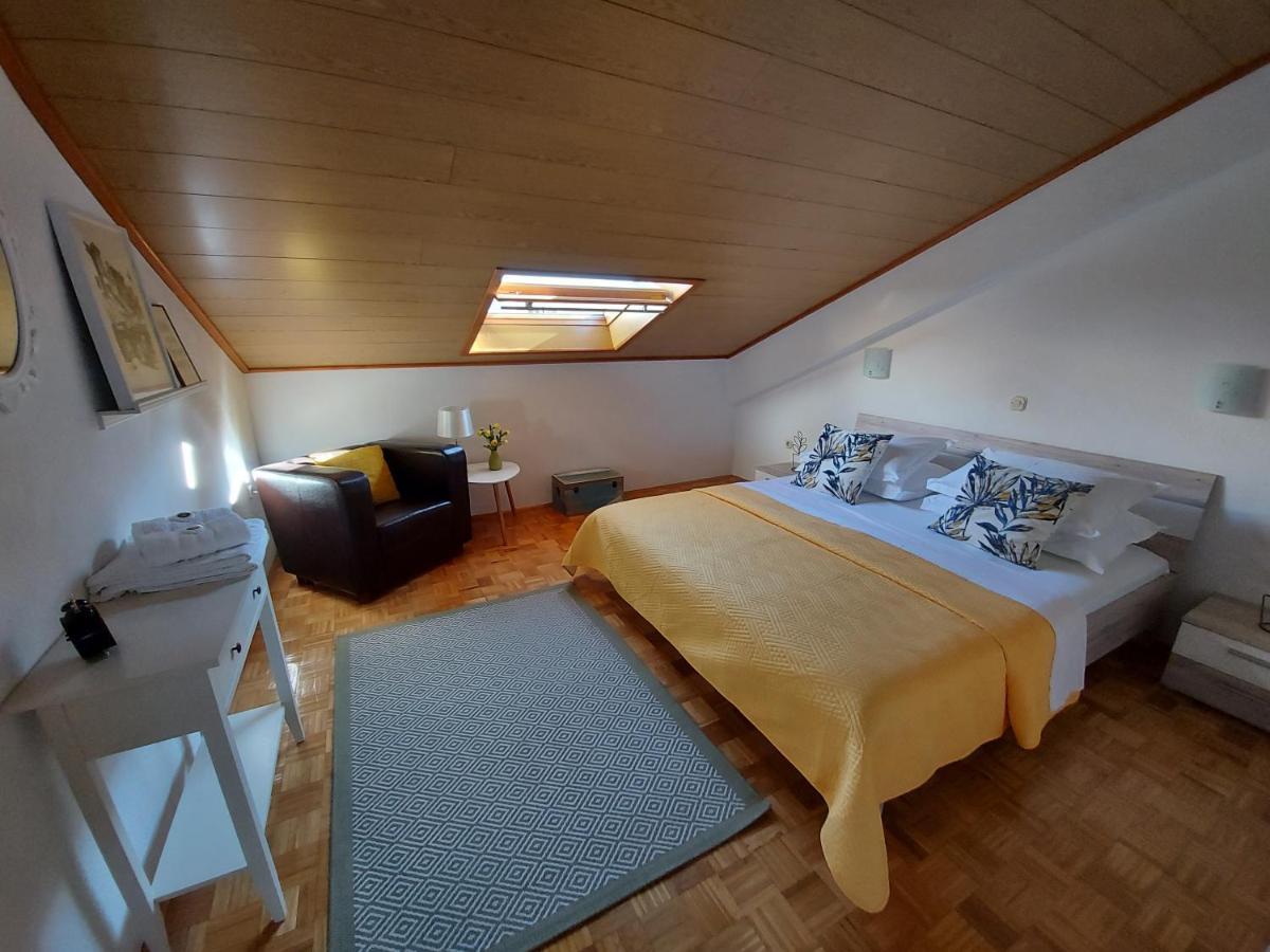 Apartments And Rooms Villa Dona Макарска Екстериор снимка