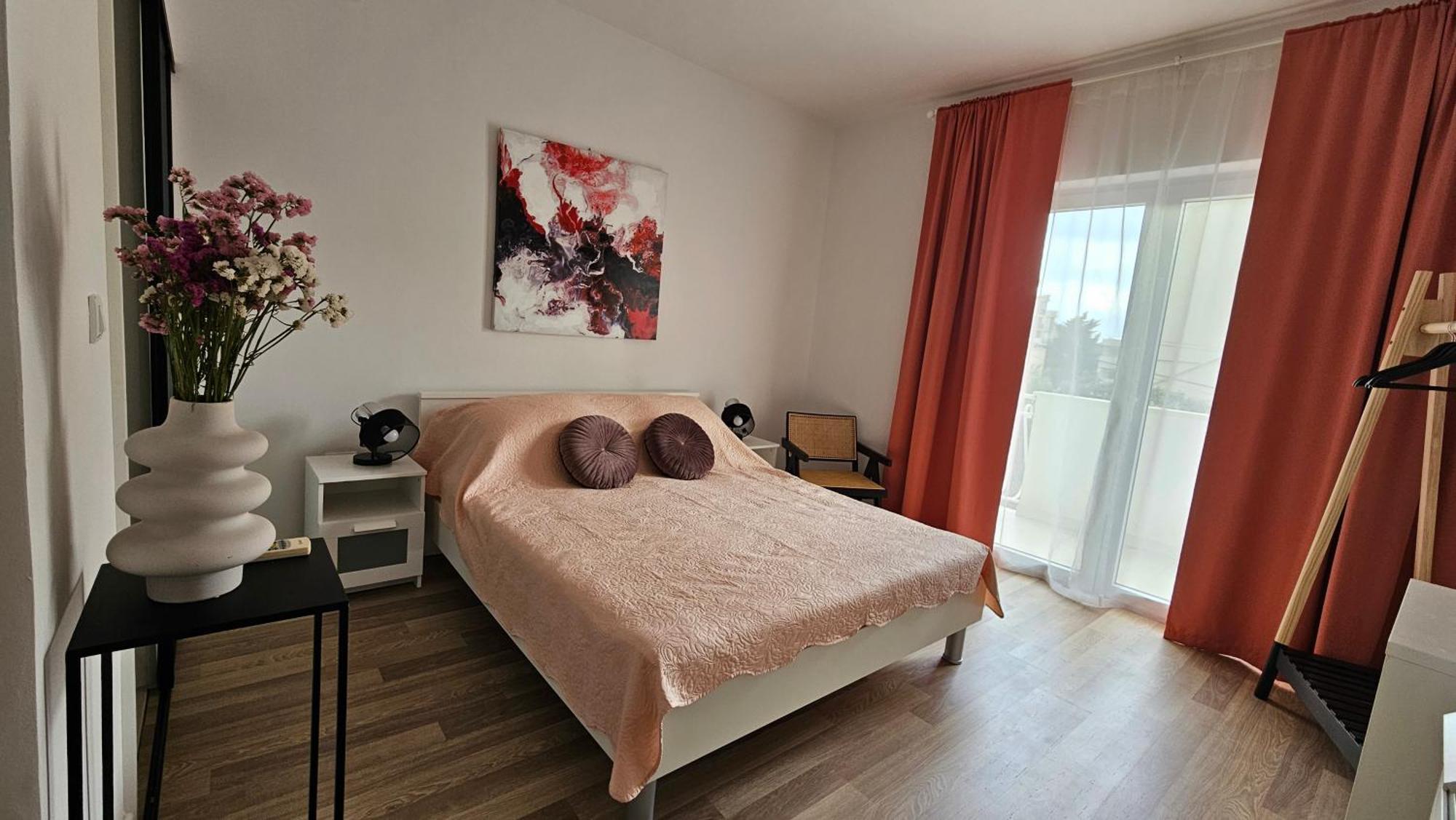 Apartments And Rooms Villa Dona Макарска Екстериор снимка