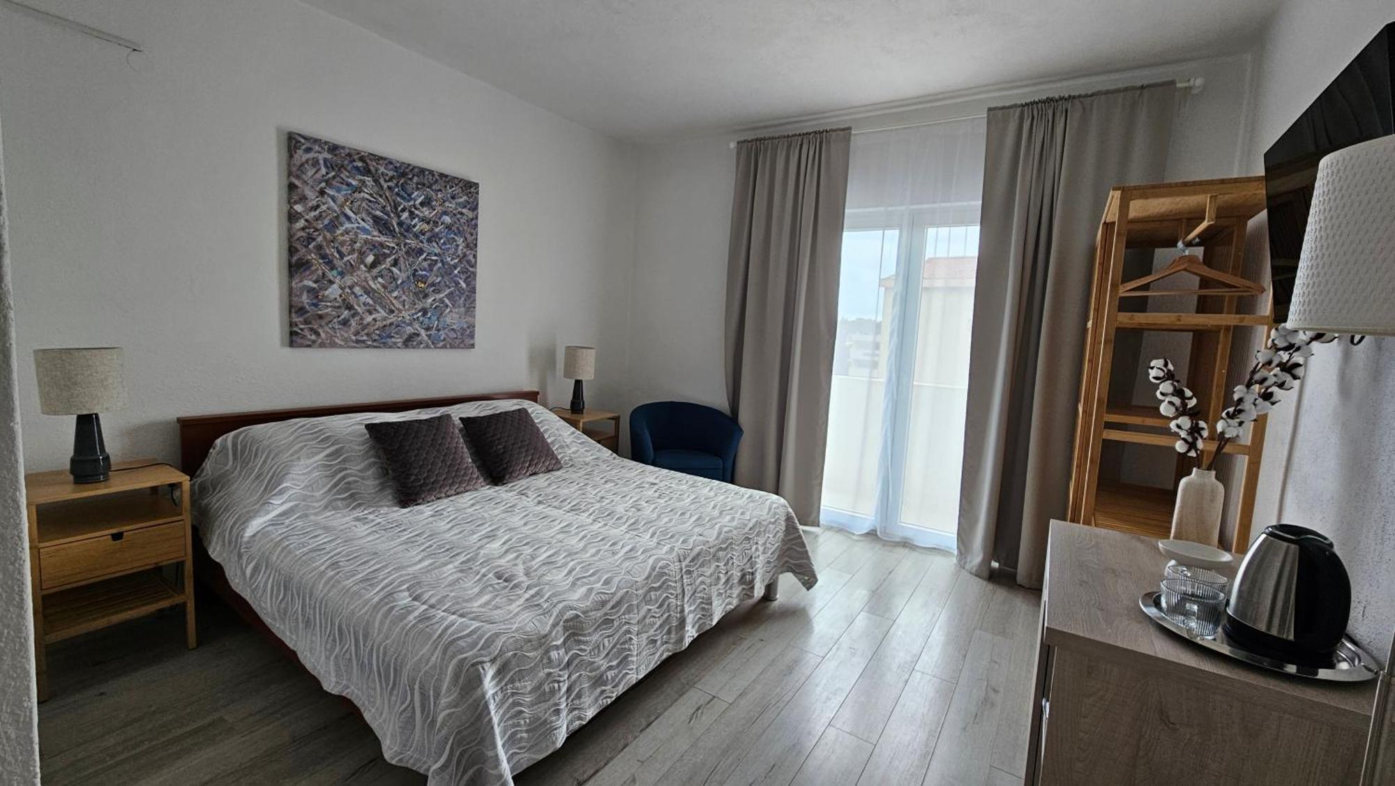 Apartments And Rooms Villa Dona Макарска Екстериор снимка