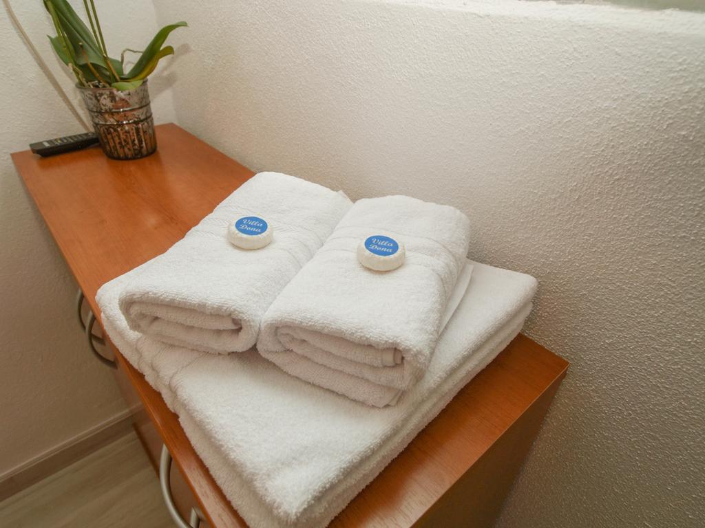 Apartments And Rooms Villa Dona Макарска Екстериор снимка