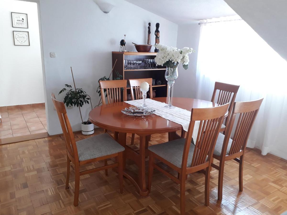Apartments And Rooms Villa Dona Макарска Екстериор снимка